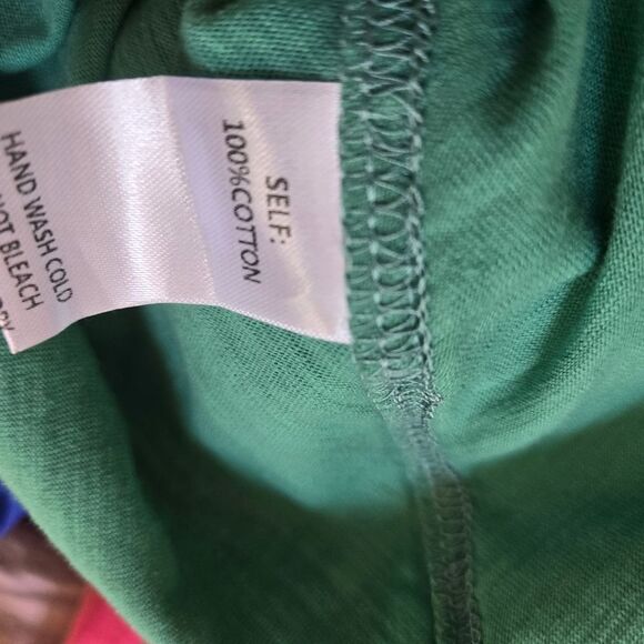 Easel Women's Oversized Green Long Sleeve Trapeze Style Top NWT - Picture 7 of 7